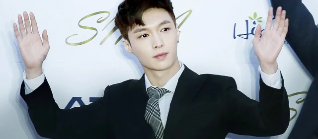 张艺兴